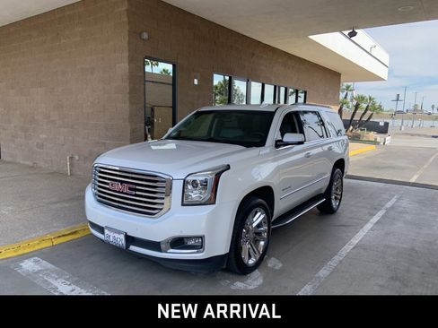 Used 2019 GMC Yukon SLT w/ Premium Edition image 1