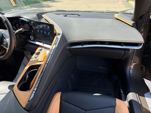 Used 2021 Chevrolet Corvette Stingray Preferred Cpe w/ Z51 Performance Package RWD image 55
