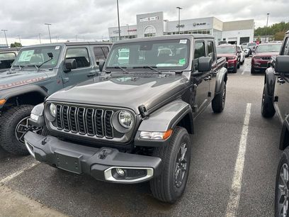 New 2025 Jeep Gladiator Sport
