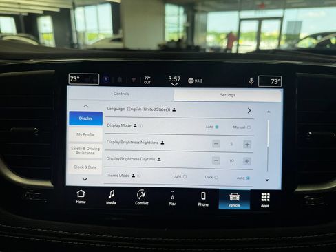 New 2027 Chrysler Pacifica Select w/ Family Tech Group FWD image 26