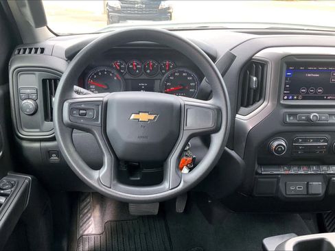 Used 2021 Chevrolet Silverado 1500 Custom RWD image 6