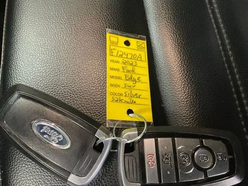 Used 2023 Ford Edge SEL w/ Convenience Package AWD/4WD image 16