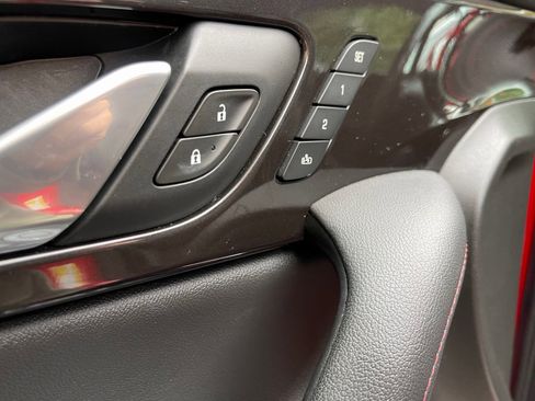 Used 2019 Chevrolet Blazer RS image 16