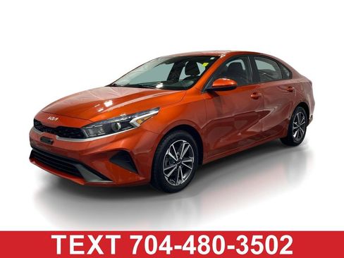 Used 2023 Kia Forte LXS FWD image 1