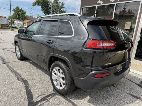 Used 2015 Jeep Cherokee Latitude AWD/4WD image 7