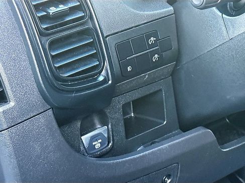 Used 2025 RAM ProMaster 2500 w/ U-Haul Equipment Group FWD image 10