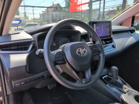 Certified 2024 Toyota Corolla LE image 24