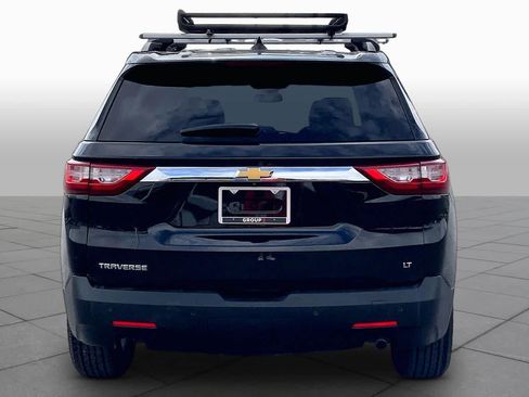 Used 2021 Chevrolet Traverse LT FWD image 5