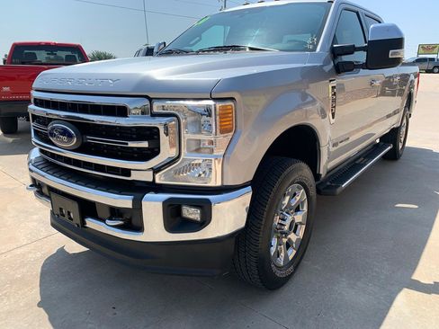 Used 2020 Ford F250 Lariat w/ Chrome Package AWD/4WD image 3