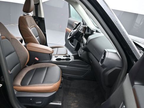 Used 2025 Ford Bronco Sport Outer Banks w/ Outer Banks Tech Package+ image 11