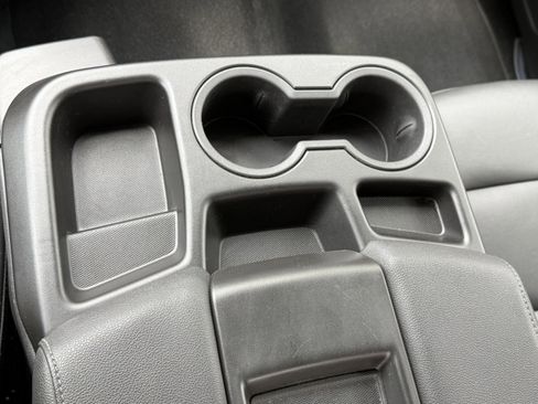 Certified 2025 GMC Sierra 1500 SLT image 37