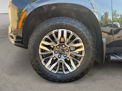 Certified 2026 Chevrolet Suburban Z71 w/ Comfort Package AWD/4WD image 14
