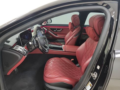 Used 2024 Mercedes-Benz S 580 4MATIC Sedan image 7