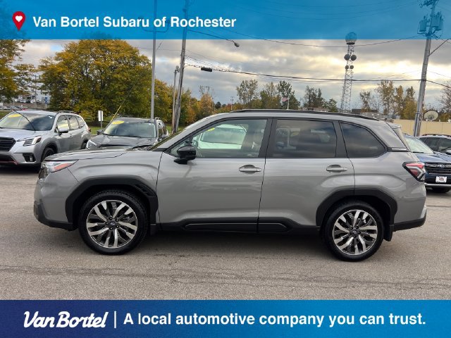 Certified 2025 Subaru Forester Touring AWD/4WD image 3