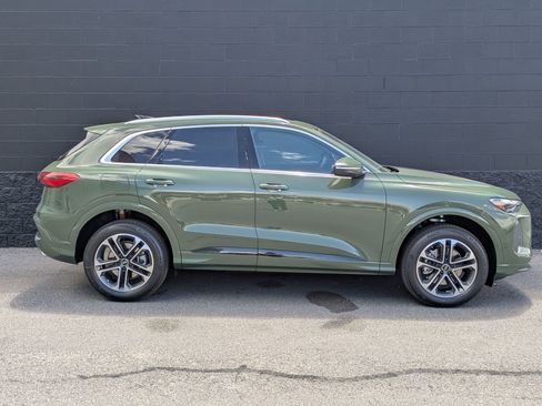 New 2026 Audi Q5 Premium AWD/4WD image 4