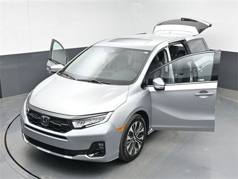Used 2025 Honda Odyssey Elite image 54