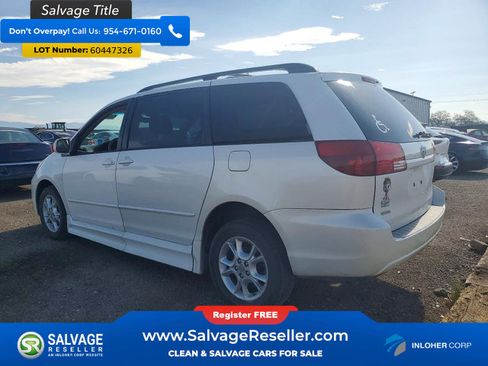 Used 2005 Toyota Sienna XLE w/ XLE Pkg 4 FWD image 3