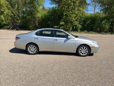Used 2004 Lexus ES 330 FWD image 3