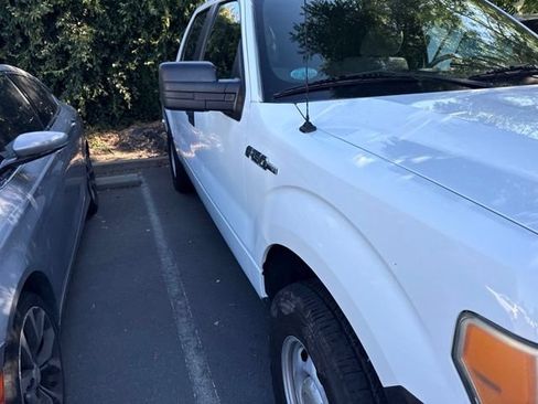 Used 2014 Ford F150 XL w/ Equipment Group 101A Mid RWD image 2
