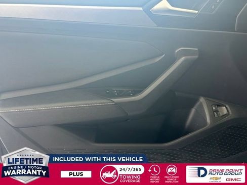 Used 2024 Volkswagen Jetta SE FWD image 13