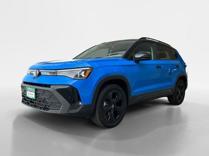 New 2025 Volkswagen Taos SE