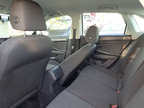 Certified 2021 Volkswagen Jetta S image 8