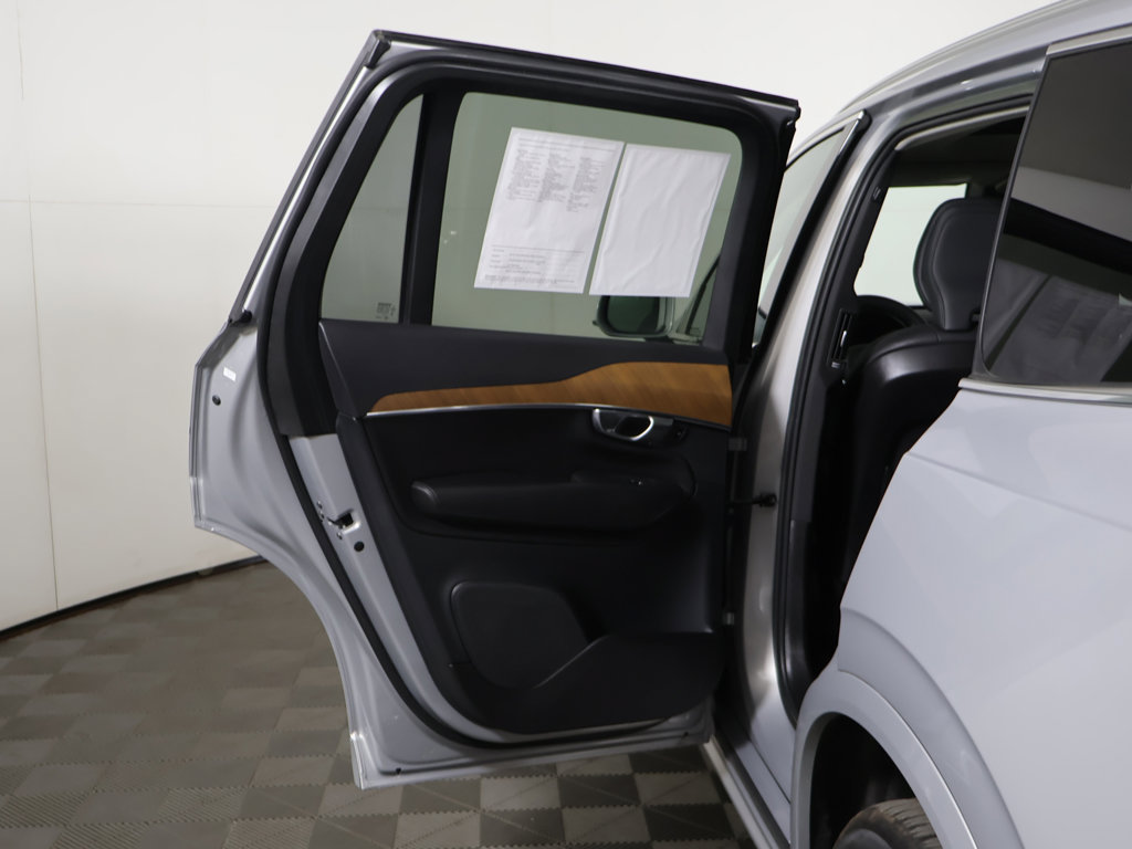 Used 2023 Volvo XC90 B6 Core w/ Climate Package AWD/4WD image 24