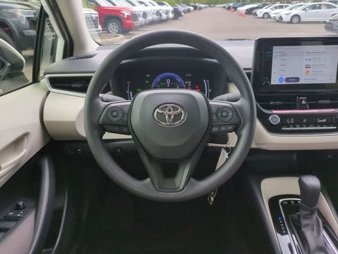 Used 2026 Toyota Corolla LE FWD image 15