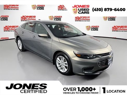 Used 2018 Chevrolet Malibu LT w/ Driver Confidence Package FWD image 1