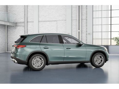 Used 2026 Mercedes-Benz GLC 300 image 16