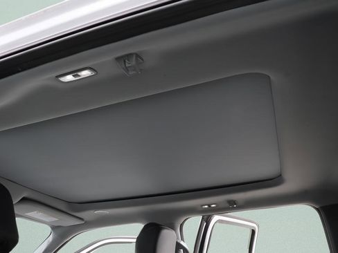 Used 2024 Ford F250 Lariat w/ Lariat Ultimate Package image 9