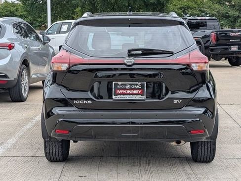 Used 2024 Nissan Kicks SV FWD image 5