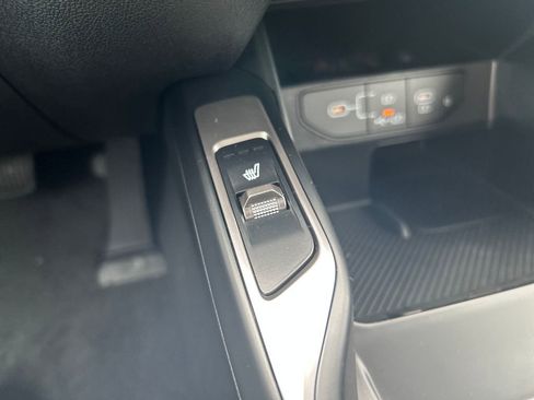 New 2025 Kia Sorento S image 20