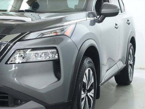 Used 2023 Nissan Rogue SV AWD/4WD image 5