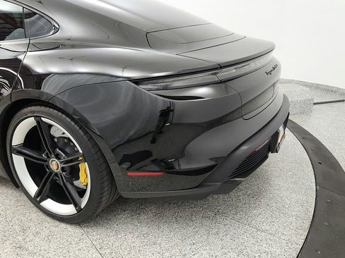 Used 2022 Porsche Taycan Turbo S image 15