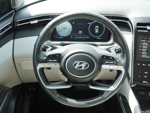Certified 2023 Hyundai Tucson Limited FWD image 15