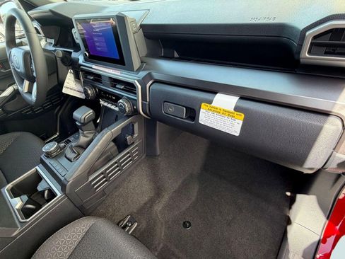 New 2026 Toyota 4Runner SR5 AWD/4WD image 34