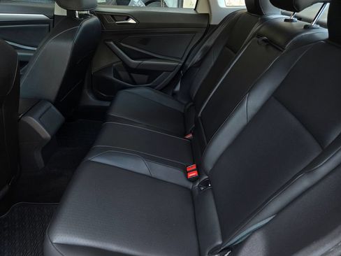 Used 2019 Volkswagen Jetta SE FWD image 13