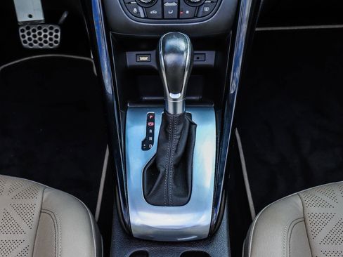 Used 2016 Buick Cascada Premium image 28