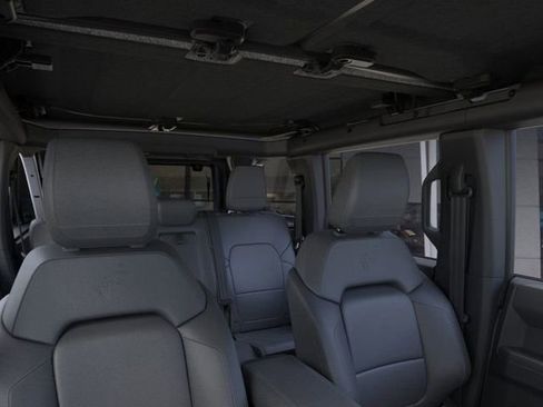 New 2026 Ford Bronco Badlands image 13