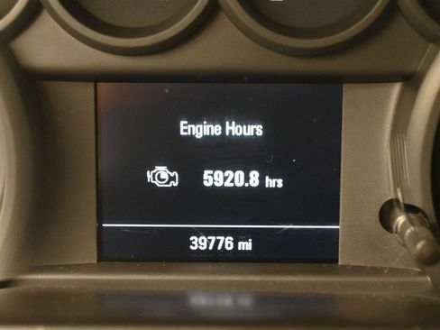Used 2021 Chevrolet Silverado 1500 Custom RWD image 6
