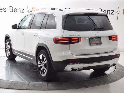 Certified 2025 Mercedes-Benz GLB 250 image 4