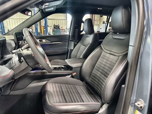 New 2026 Ford Explorer ST-Line w/ ST-Line Street Pack AWD/4WD image 12