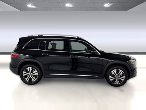 Certified 2026 Mercedes-Benz GLB 250 image 8