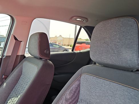 Used 2024 Chevrolet Equinox LT FWD image 11