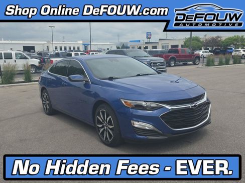 Used 2023 Chevrolet Malibu RS FWD image 1