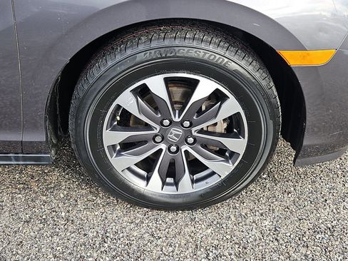 Certified 2024 Honda Odyssey EX-L image 10