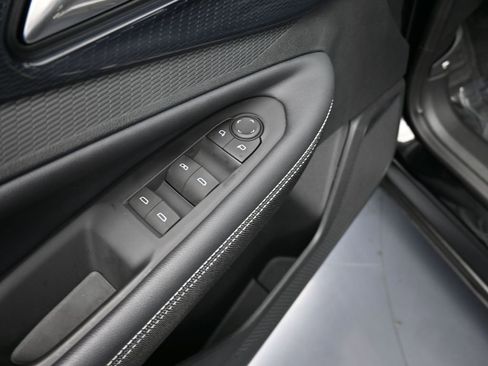 Used 2025 Chevrolet Blazer EV LT image 13