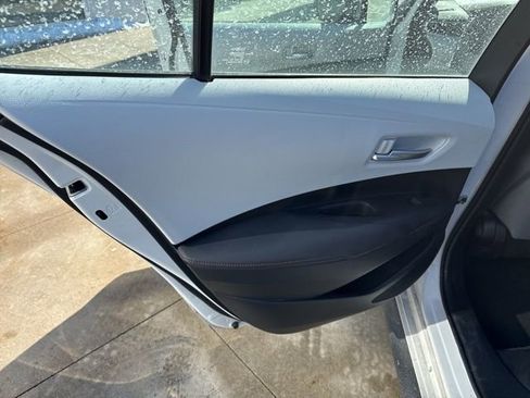 Used 2024 Toyota Corolla SE image 19