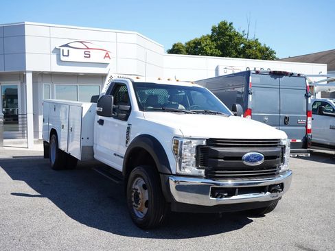 Used 2018 Ford F450 XL w/ Power Equipment Group RWD image 2